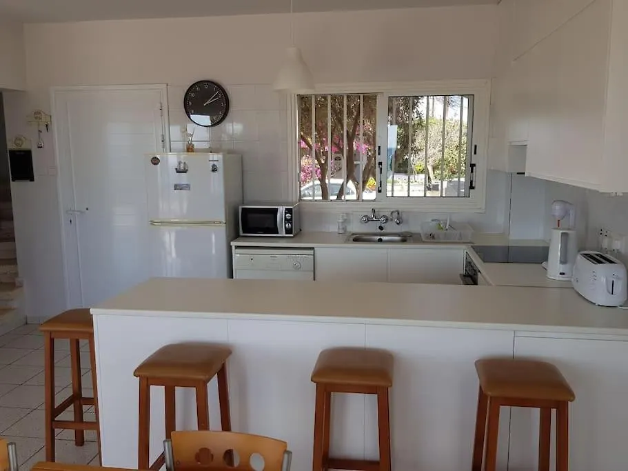 On The Beachfront, Ayia Thekla, Agia Napa Marina Villa